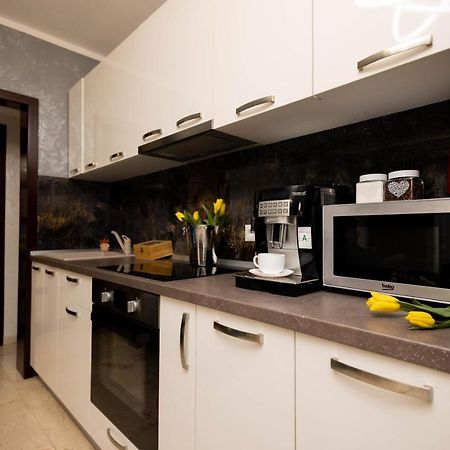 Central Apartament 3 Яссы Экстерьер фото