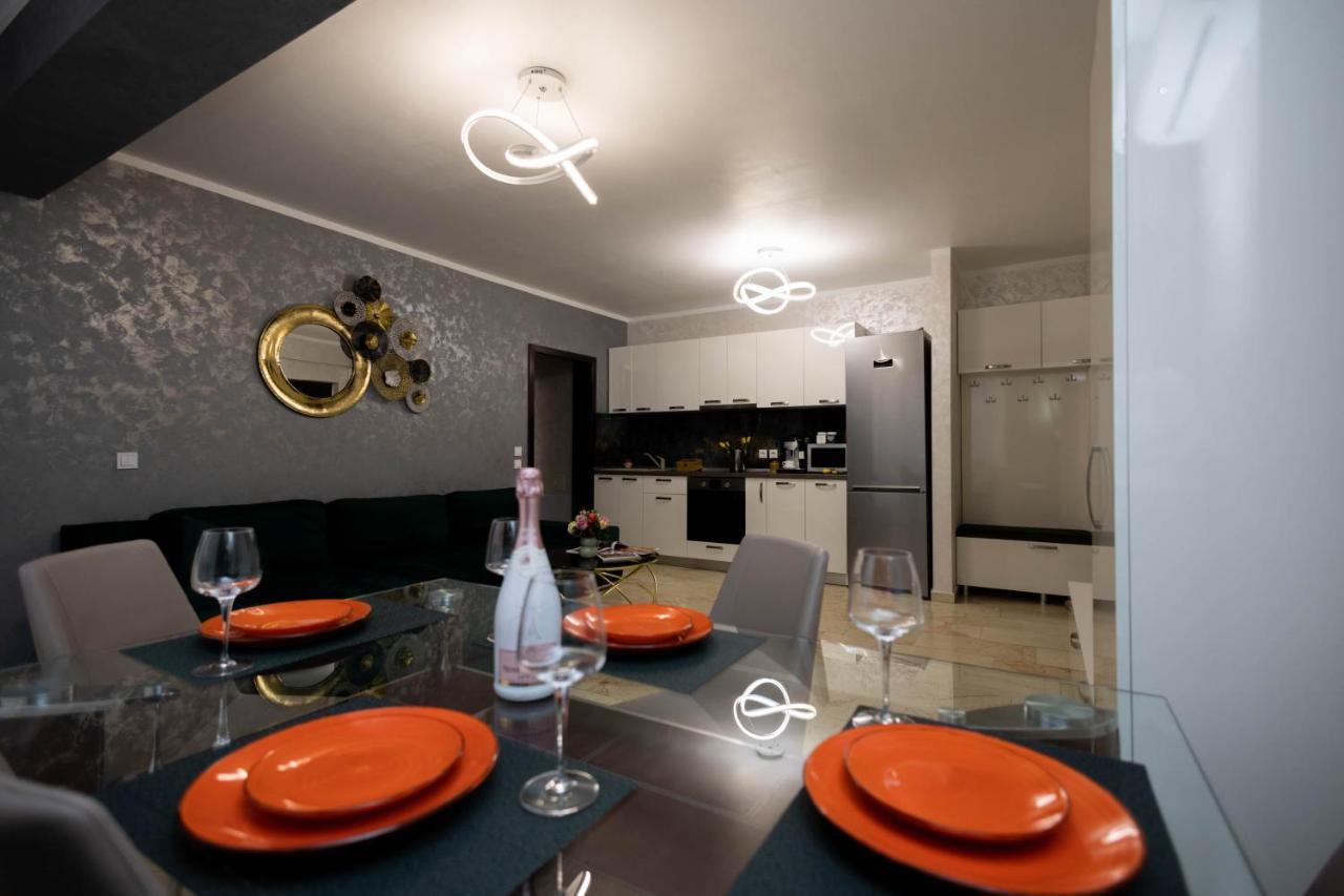 Central Apartament 3 Яссы Экстерьер фото